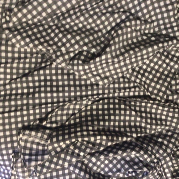 Express Black and White Checkered Blouse - Picture 2 of 4